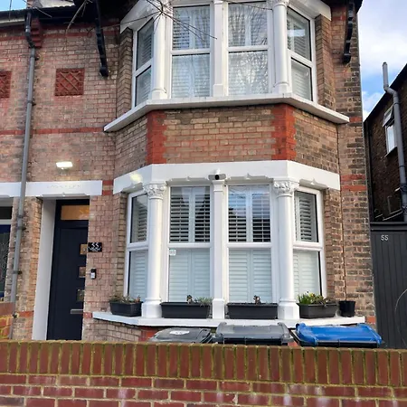 Rose Apartment Croydon Exterior photo